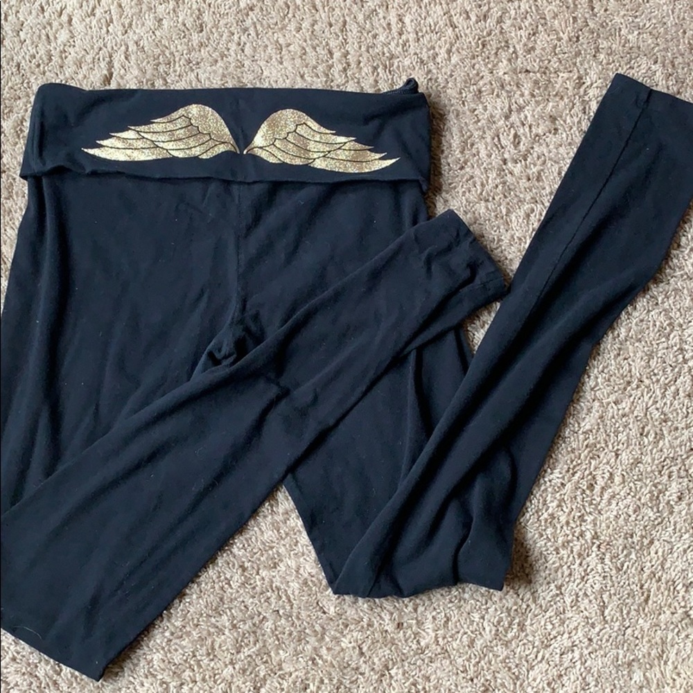 Victoria’s Secret leggings